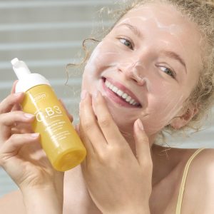 Пінка для вмивання обличчя VITAMIN C.B3 NIACINAMIDE, 150 мл